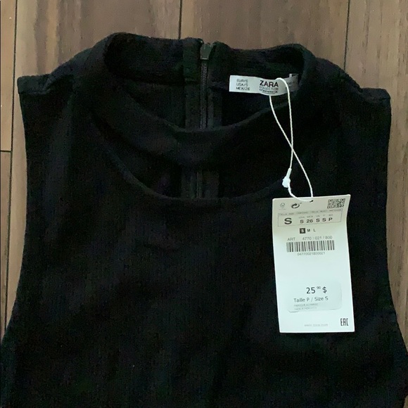 NEW! Zara crop top - Picture 2 of 4